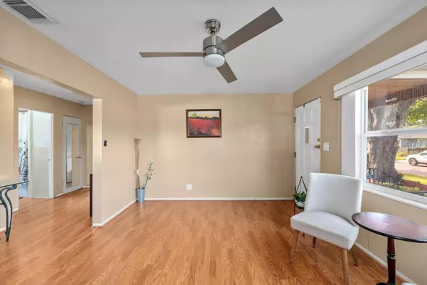 St Petersburg, FL 33711,4063 2ND AVE S
