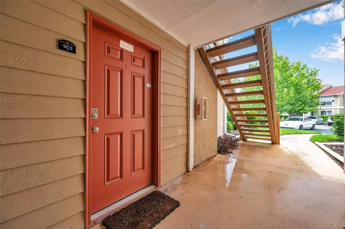 Tampa, FL 33647,9481 HIGHLAND OAK DR #903