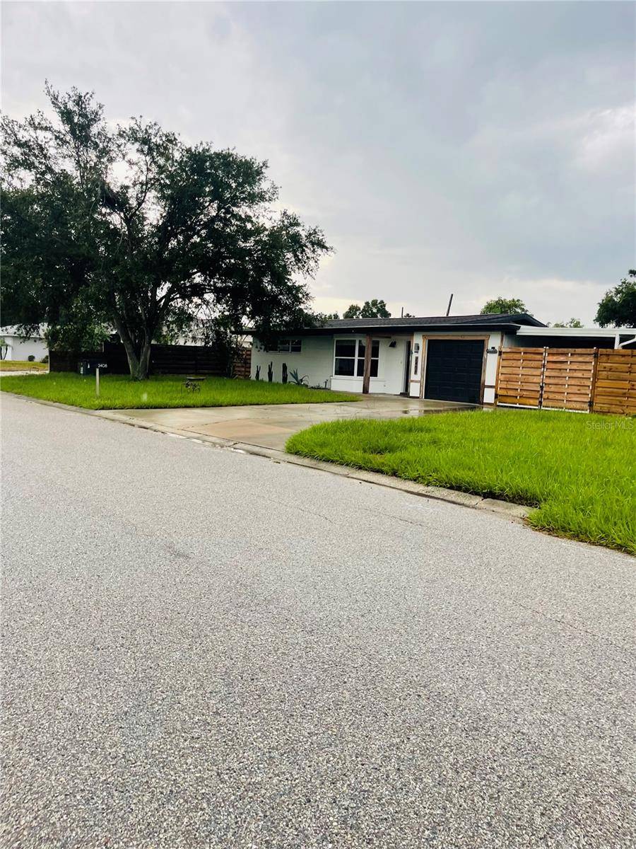 2408 SUNNYSIDE ST, Sarasota, FL 34239