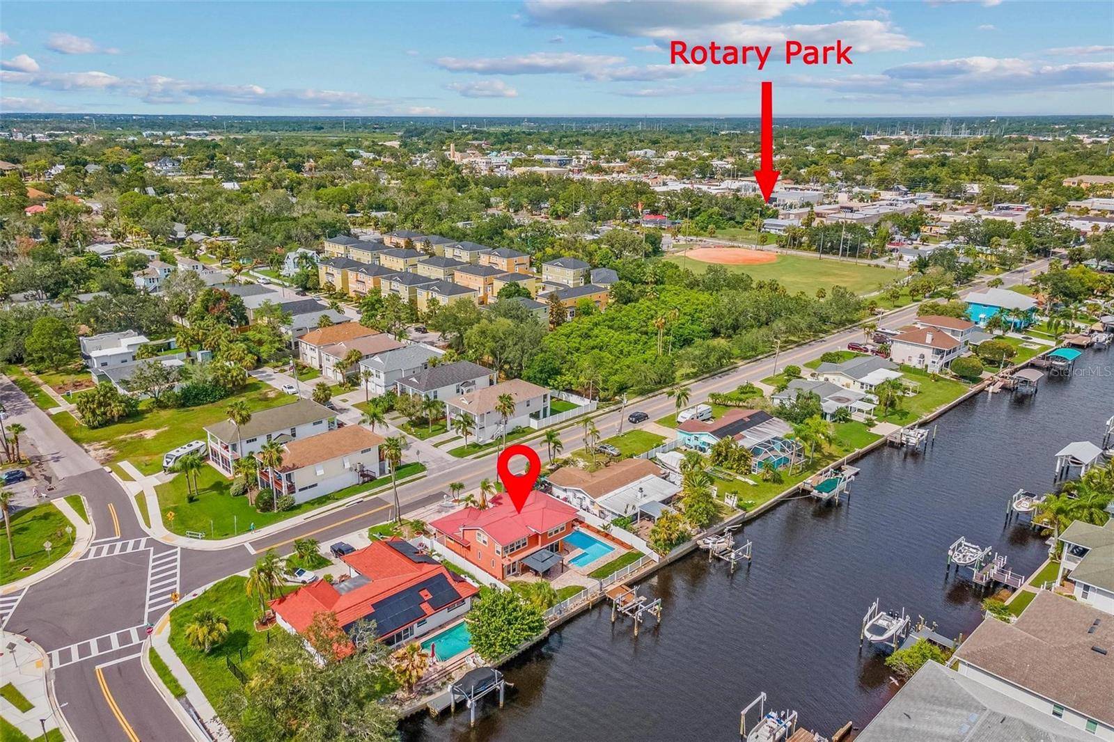 Tarpon Springs, FL 34689,325 W MARTIN LUTHER KING JR DR