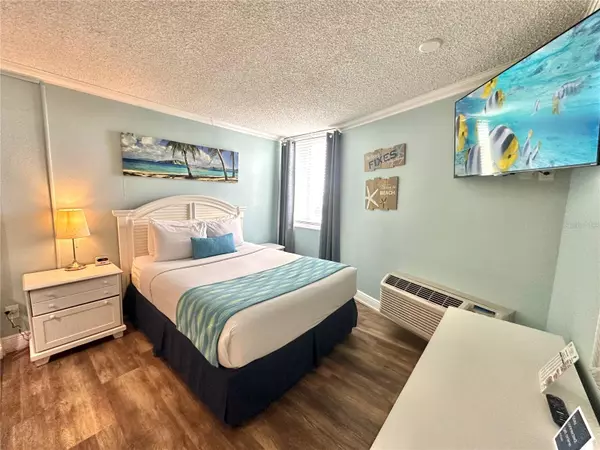 Clearwater Beach, FL 33767,445 S GULFVIEW BLVD #421