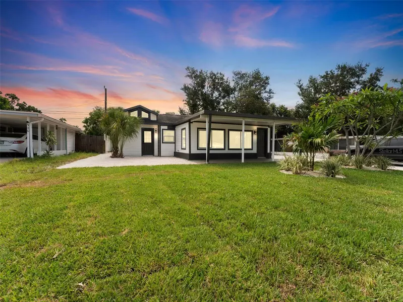 960 65TH ST S, St Petersburg, FL 33707