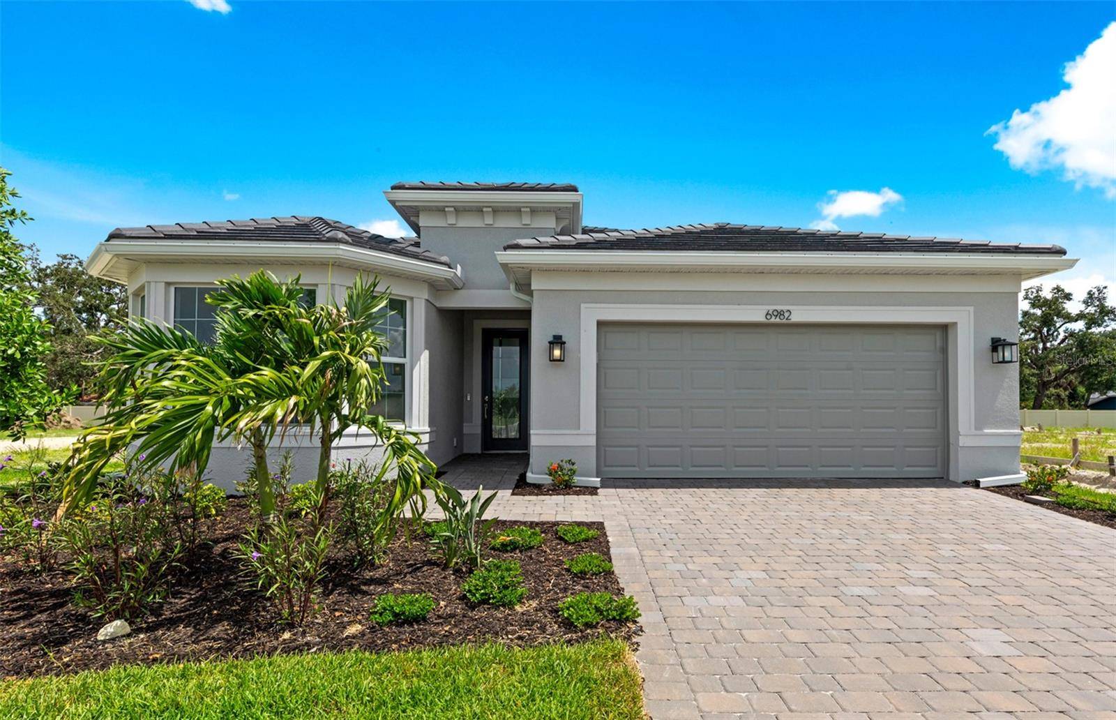 6982 MINNEOLA CT, Nokomis, FL 34275