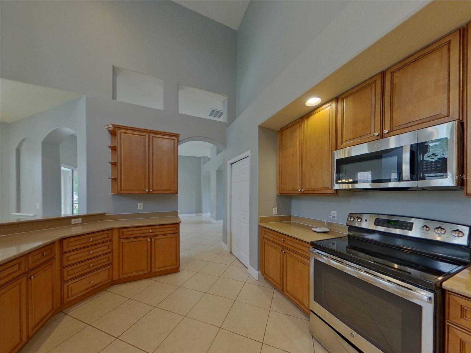 Bradenton, FL 34212,840 148TH CT NE