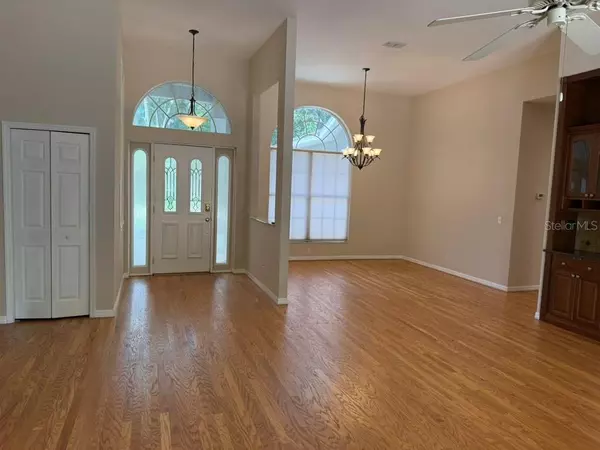 Kissimmee, FL 34747,2806 SPINNING SILK CT