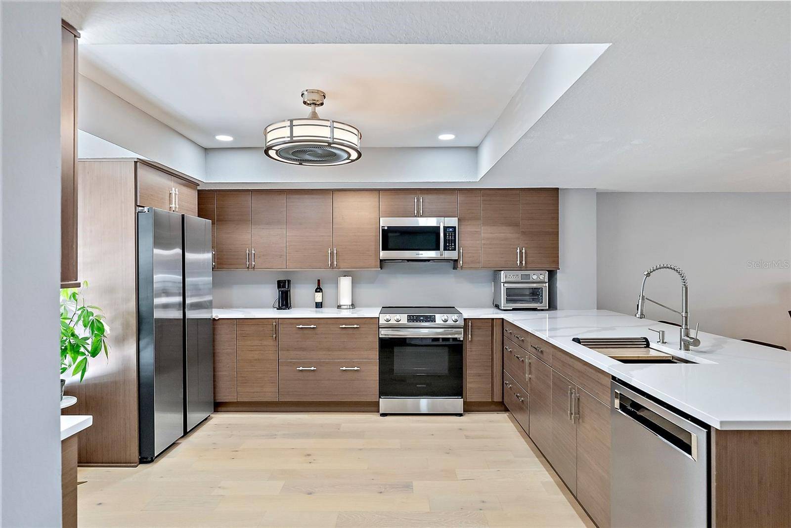St Petersburg, FL 33715,637 PINELLAS BAYWAY S #18