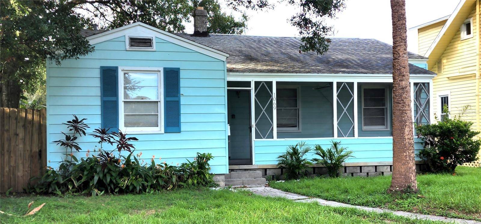 1069 21ST AVE N, St Petersburg, FL 33704
