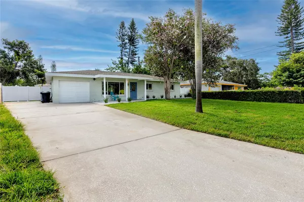 St Petersburg, FL 33705,933 64TH AVE S