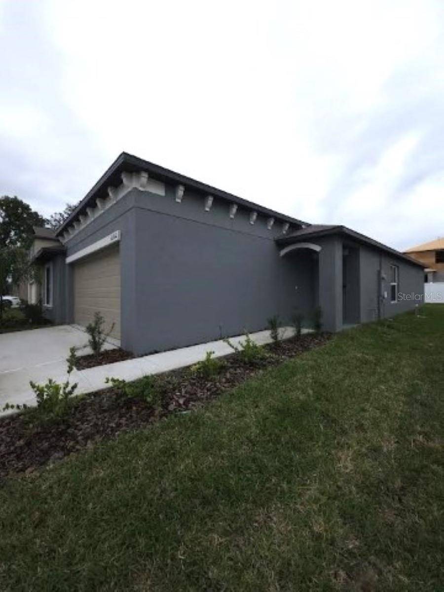 Zephyrhills, FL 33541,36362 FLATS ST