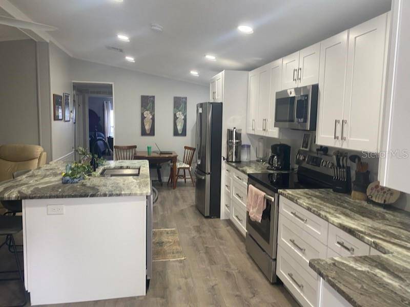 Oldsmar, FL 34677,417 DOLPHIN DR S