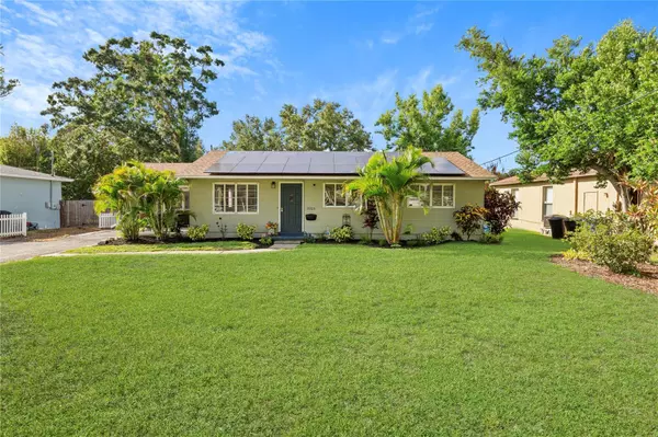 1025 ALHAMBRA WAY S, St Petersburg, FL 33705