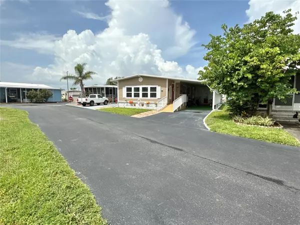 7216 MOUNT GEORGETOWN DR NE #555, St Petersburg, FL 33702