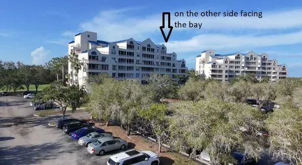 Clearwater, FL 33762,2333 FEATHER SOUND DR #A607