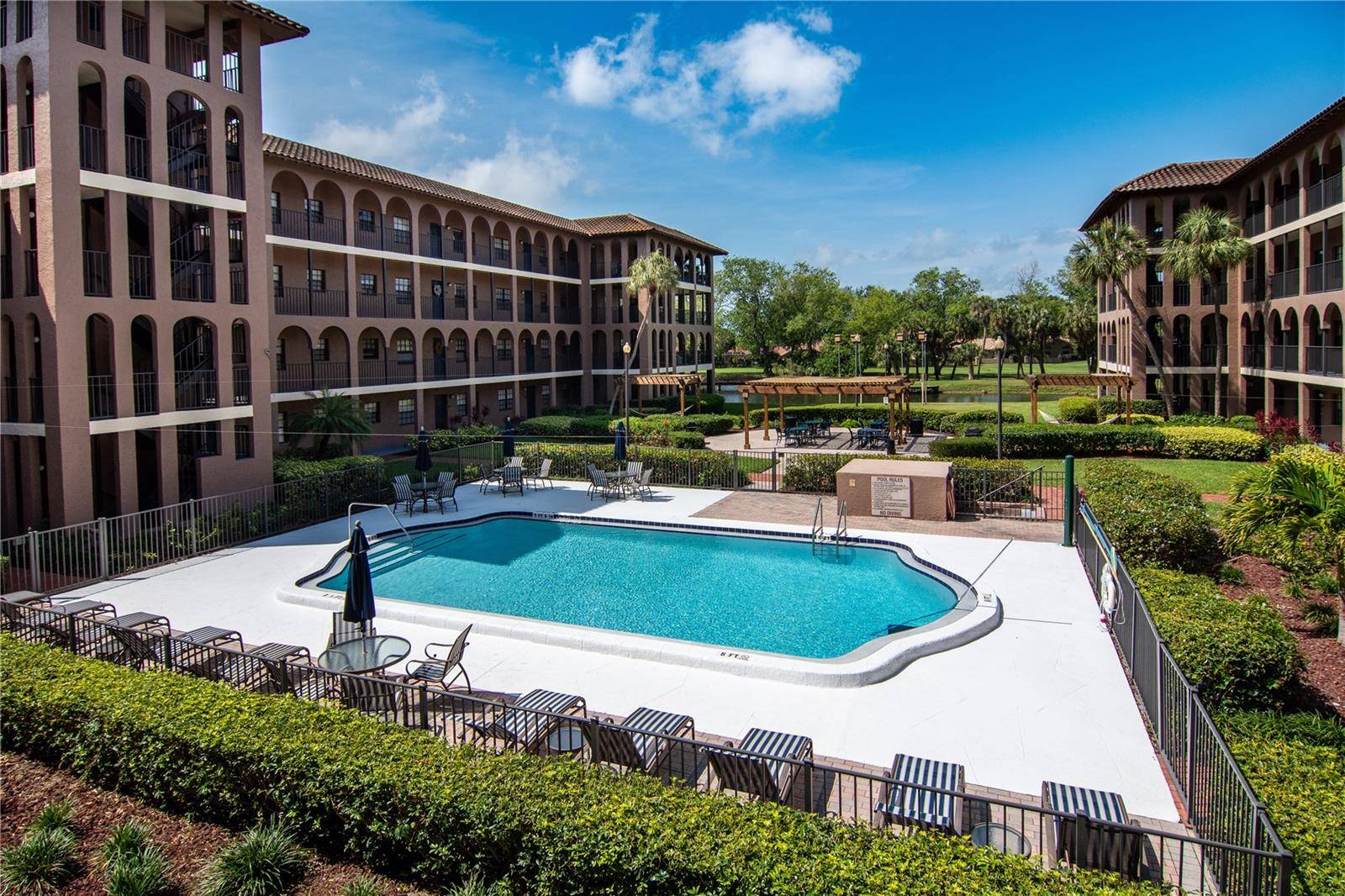 6100 GULFPORT BLVD S #317, Gulfport, FL 33707