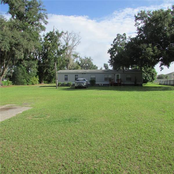 9510 JOE EBERT RD, Seffner, FL 33584