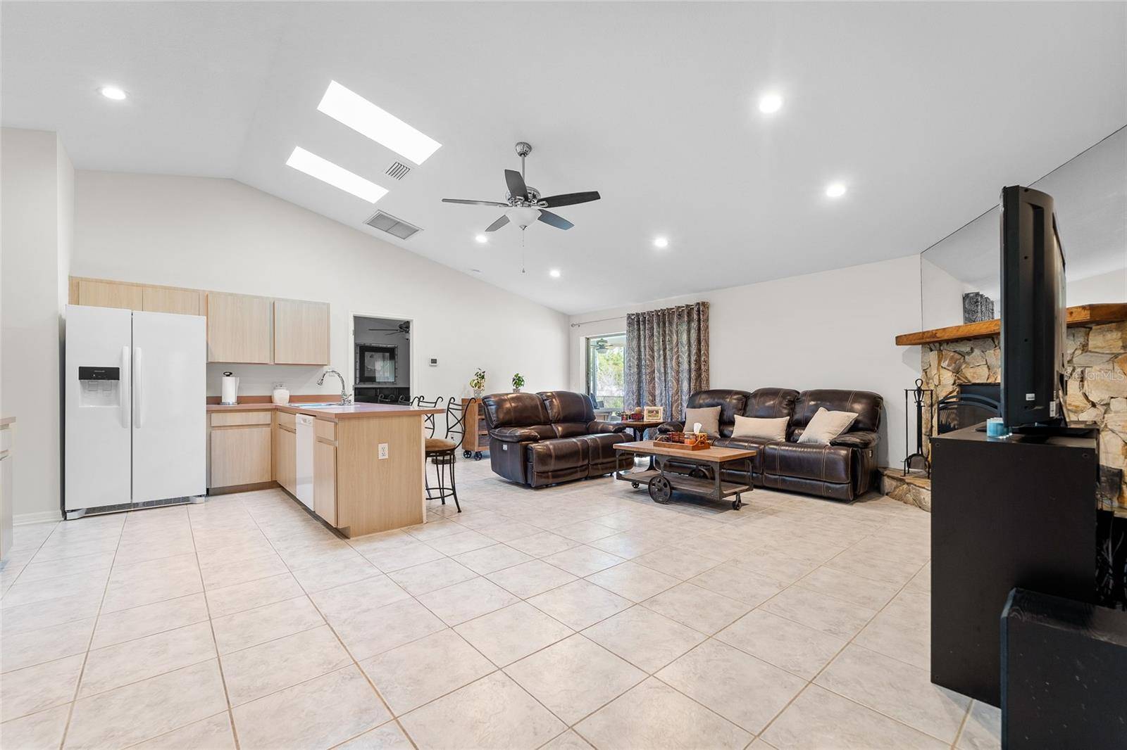 Lutz, FL 33559,24251 LANDING DR