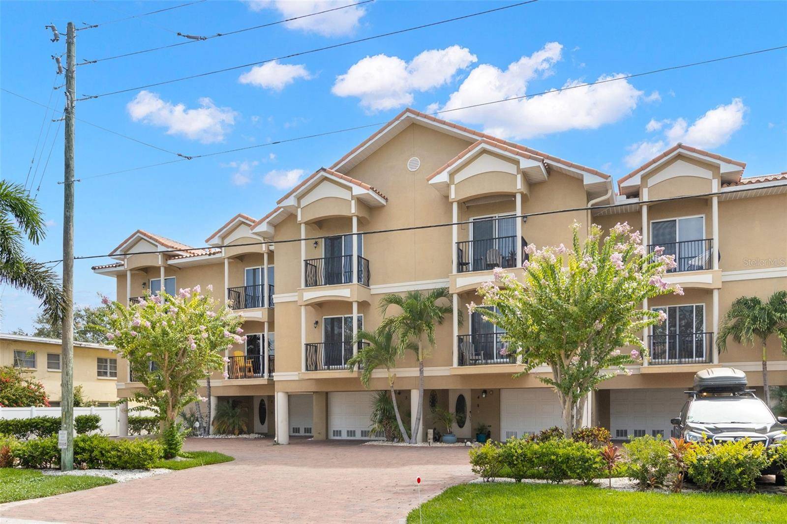 Treasure Island, FL 33706,300 CAPRI BLVD #3