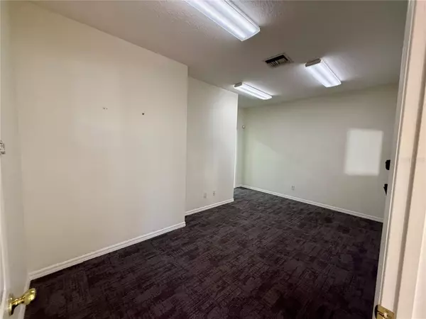 Bradenton, FL 34207,4426 5TH ST W