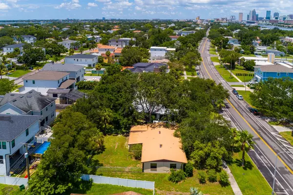 Tampa, FL 33606,620 E DAVIS BLVD