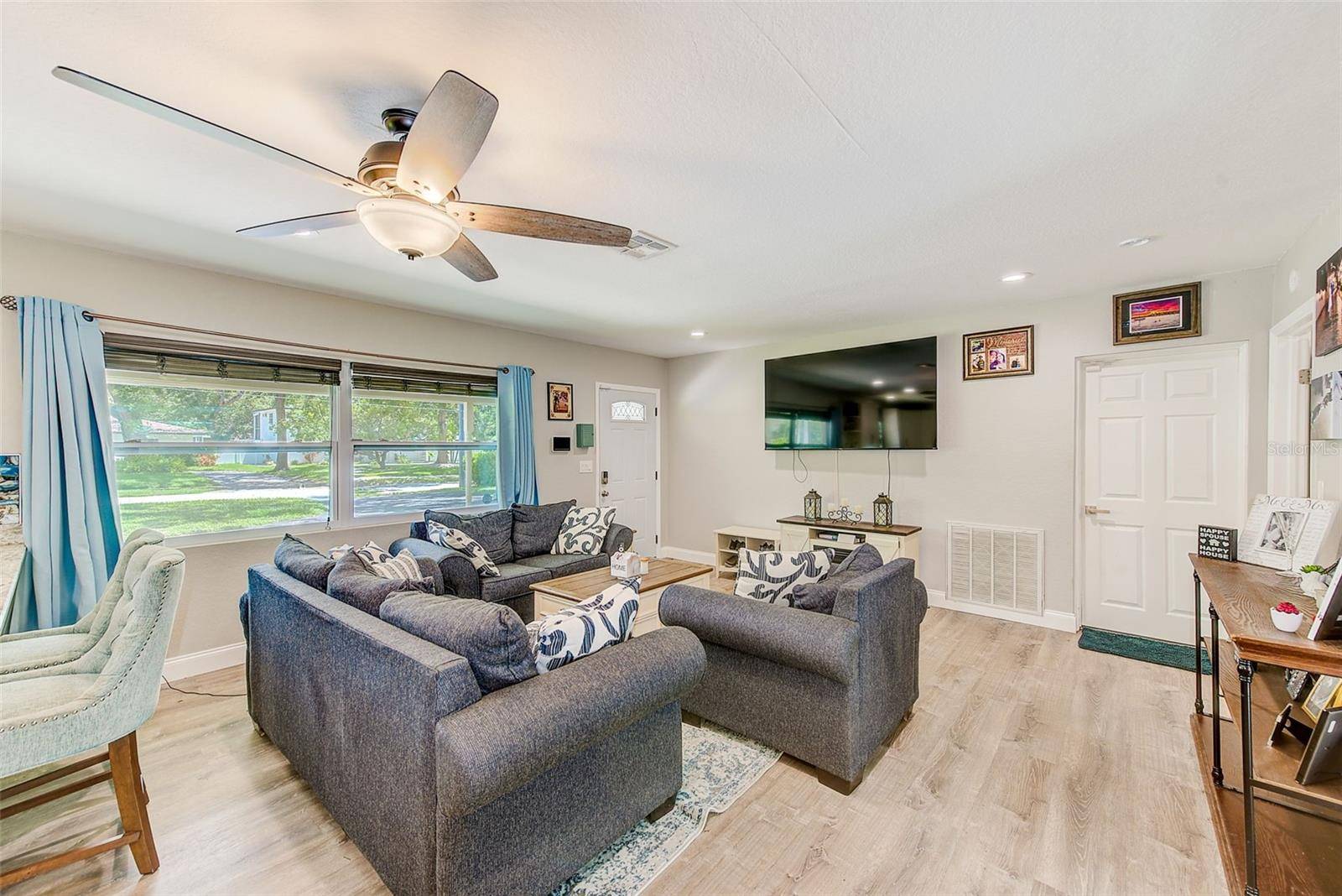 St Petersburg, FL 33708,9954 54TH AVE N