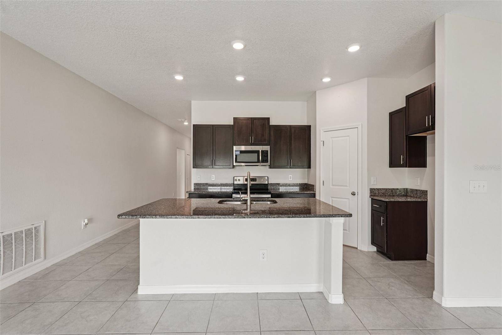 Riverview, FL 33579,13008 MAJESTIC GARDEN LN