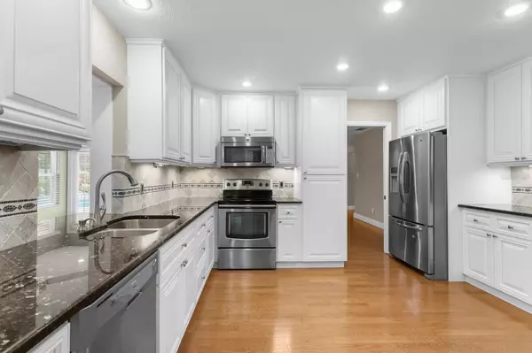 Temple Terrace, FL 33617,818 GASCON PL