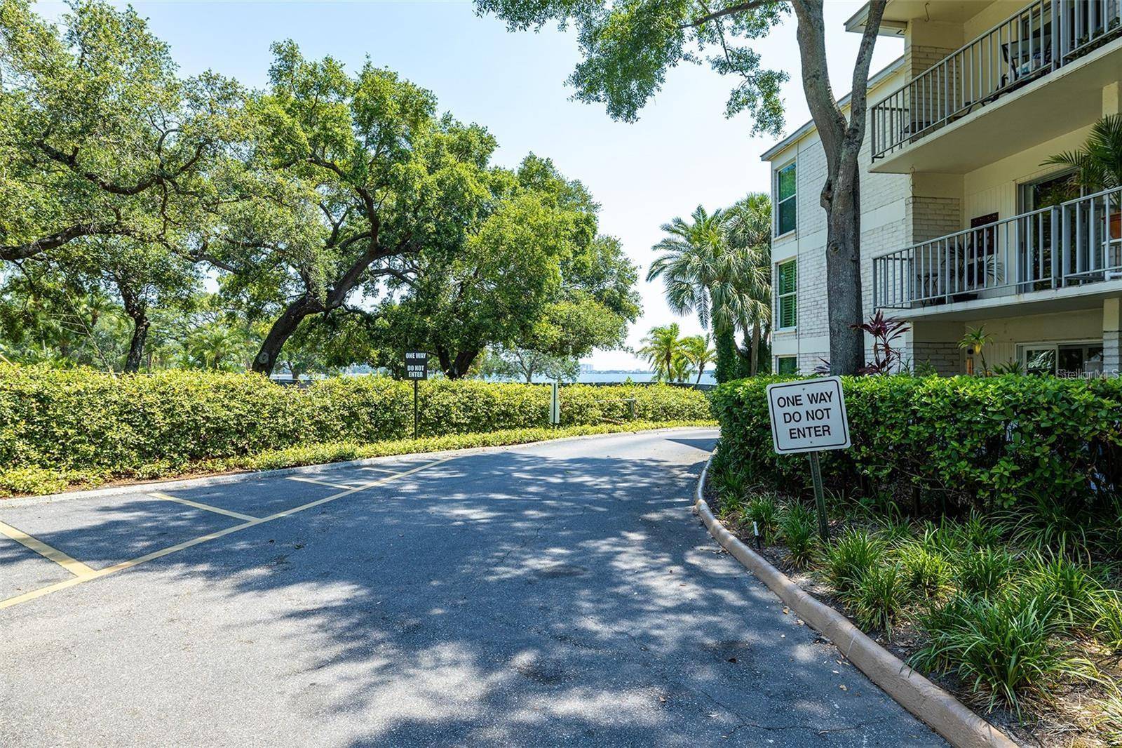 Tampa, FL 33629,3325 BAYSHORE BLVD #A27