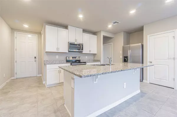 Wesley Chapel, FL 33545,32483 LIMITLESS PL