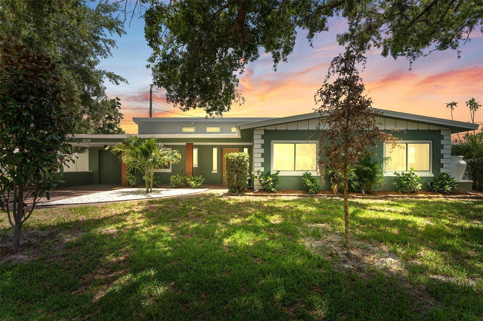 6530 RENALDO WAY, St Petersburg, FL 33707