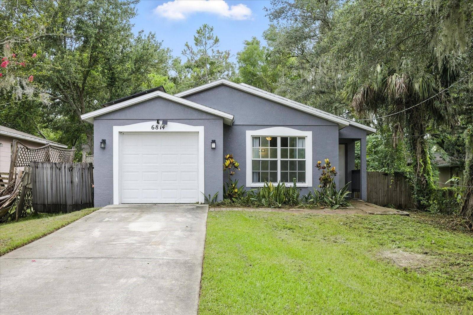 6814 LYMAN AVE, Tampa, FL 33610
