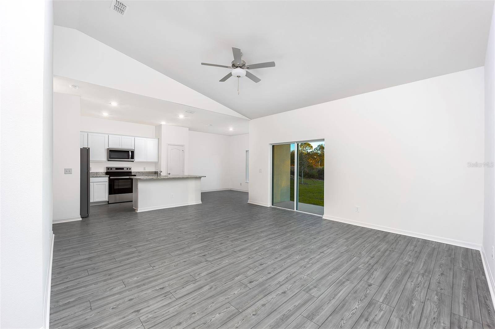 Poinciana, FL 34759,308 BASS CT