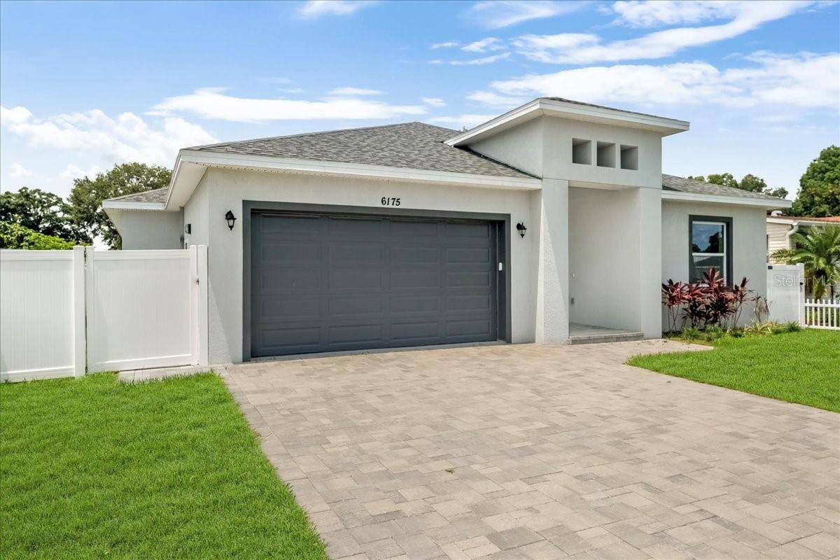 Pinellas Park, FL 33782,6175 109TH AVE N
