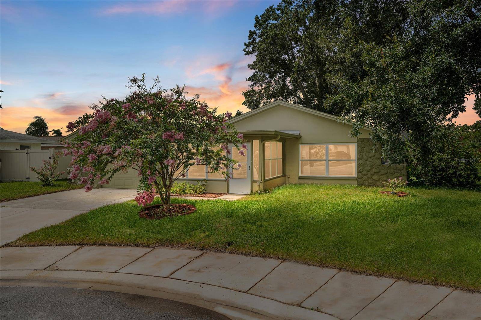 1811 HIBISCUS CT S, Oldsmar, FL 34677