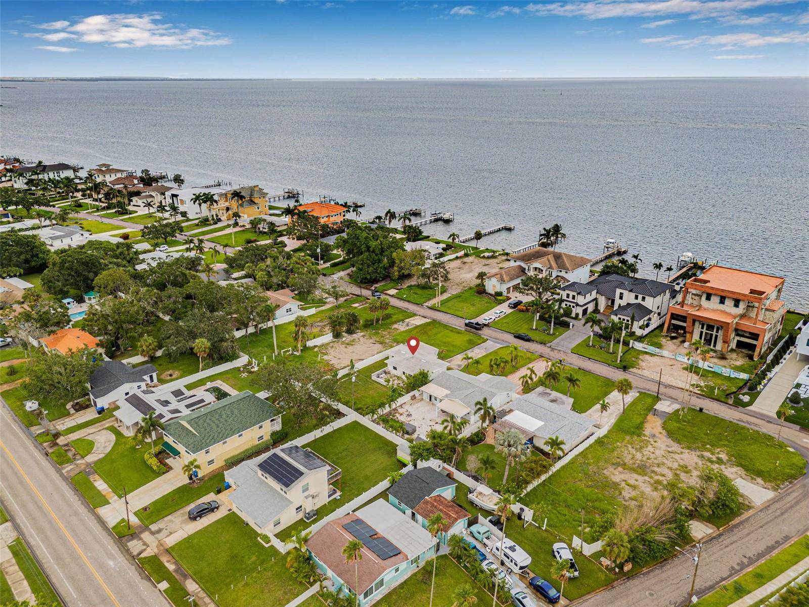 St Petersburg, FL 33703,3626 BAYSHORE BLVD NE