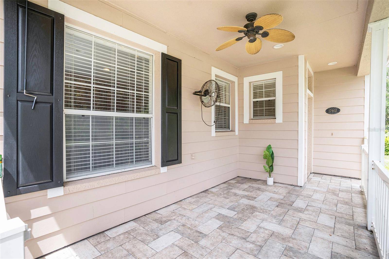 Lutz, FL 33558,17902 HAVENVIEW LN