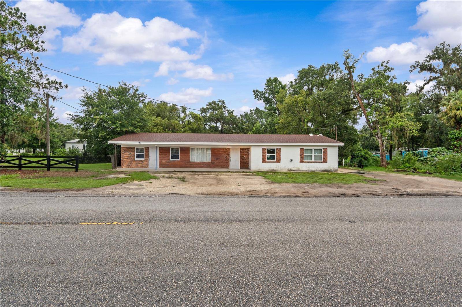 13002 E WHEELER RD, Dover, FL 33527
