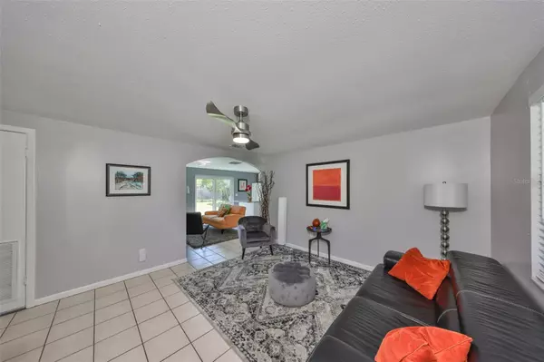 Apollo Beach, FL 33572,6025 FLORIDA CIR S