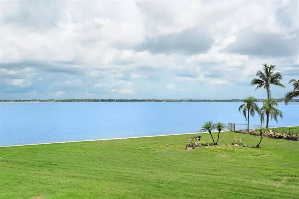 St Petersburg, FL 33715,5151 ISLA KEY BLVD S #220