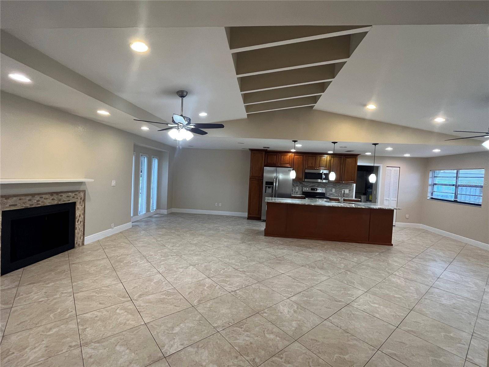 Tampa, FL 33614,8301 LAGO VISTA DR