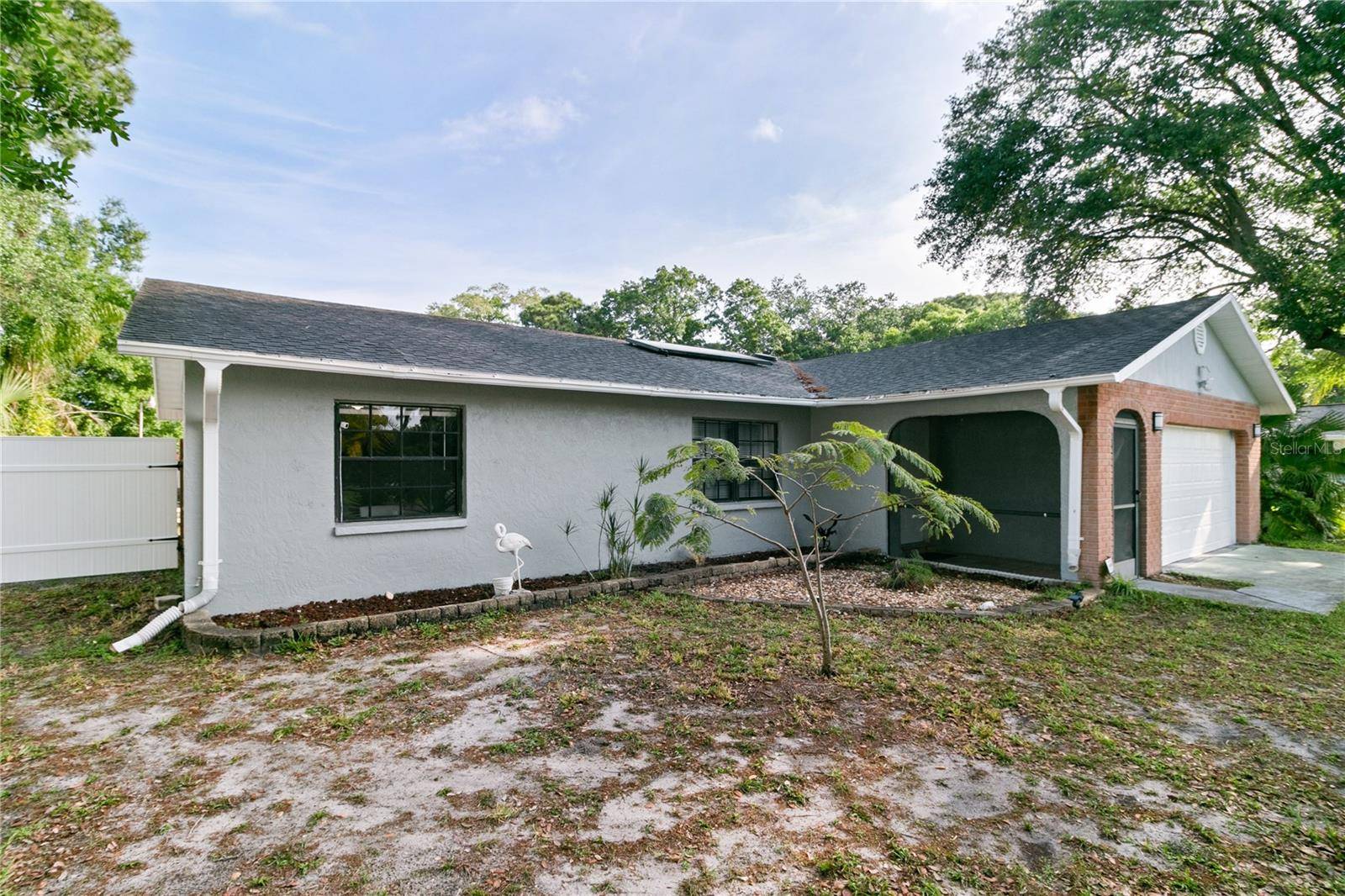 725 WINTER GARDEN DR, Sarasota, FL 34243