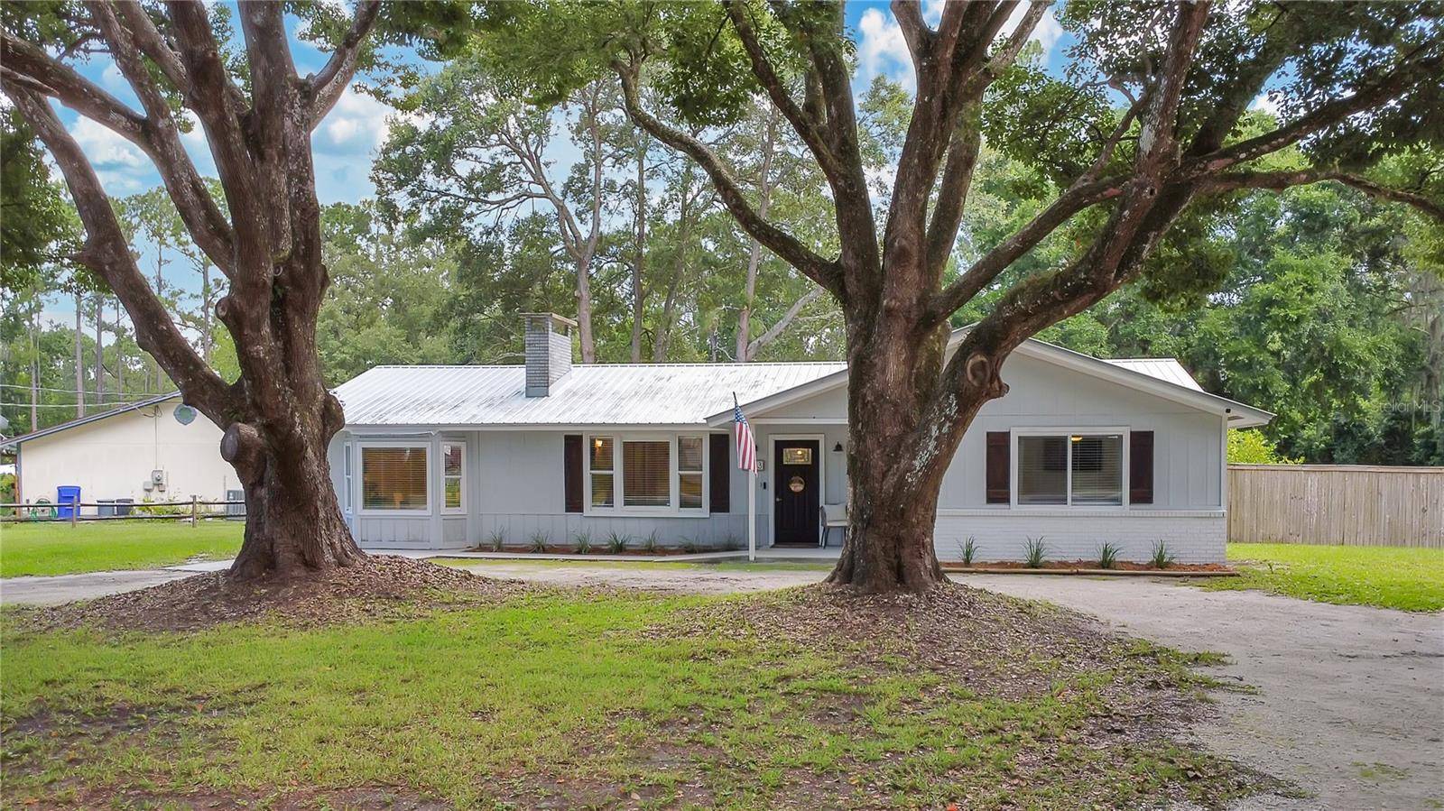 St Augustine, FL 32086,4233 OAK LN
