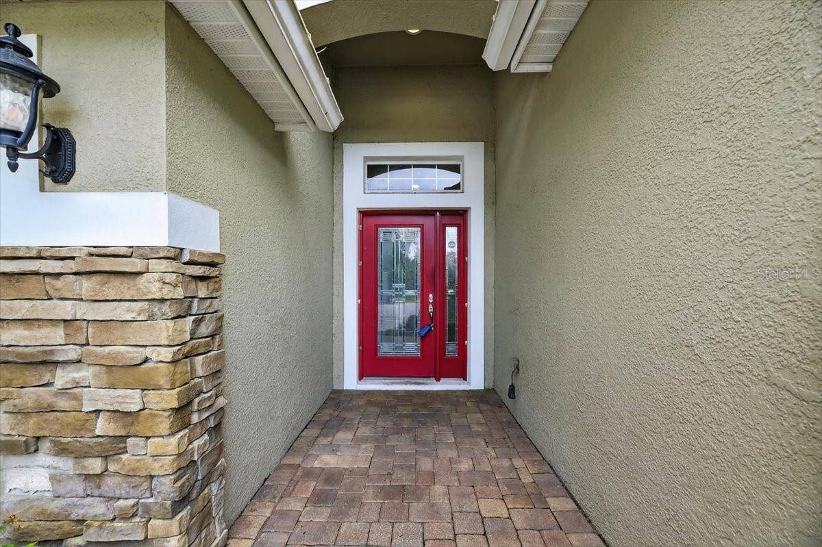 Lithia, FL 33547,6104 GANNETWOOD PL