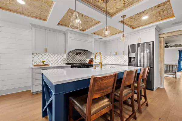 St Petersburg, FL 33704,2420 14TH ST N