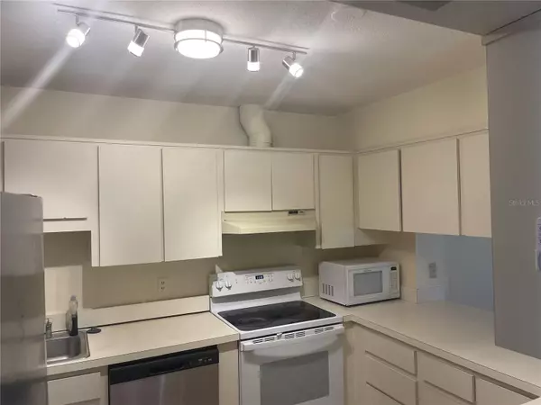 Palm Harbor, FL 34685,1200 TARPON WOODS BLVD #Q9