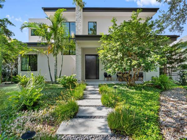 526 16TH AVE NE, St Petersburg, FL 33704