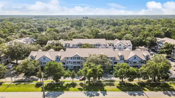 5052 SUNRIDGE PALMS DR #204, Tampa, FL 33617