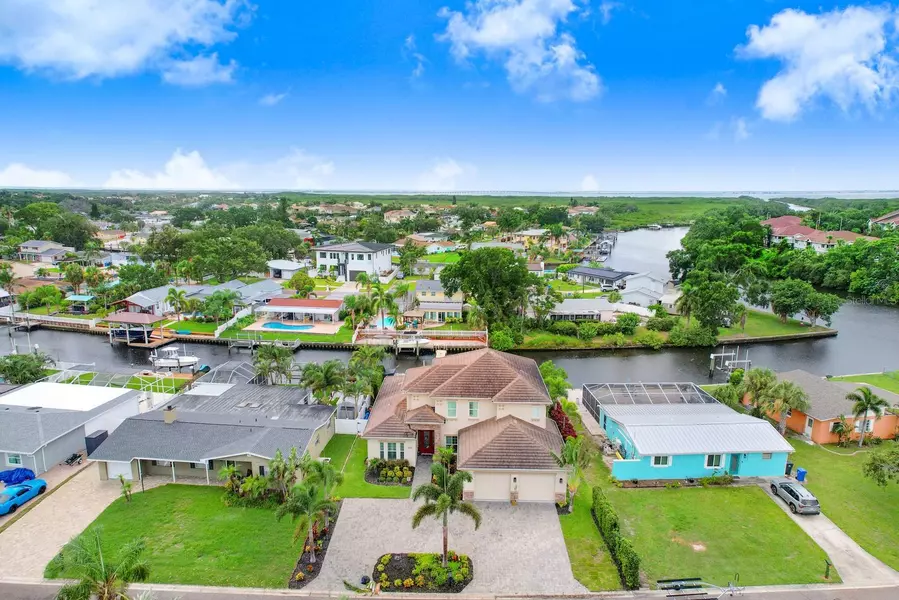 10728 DOWRY AVE, Tampa, FL 33615