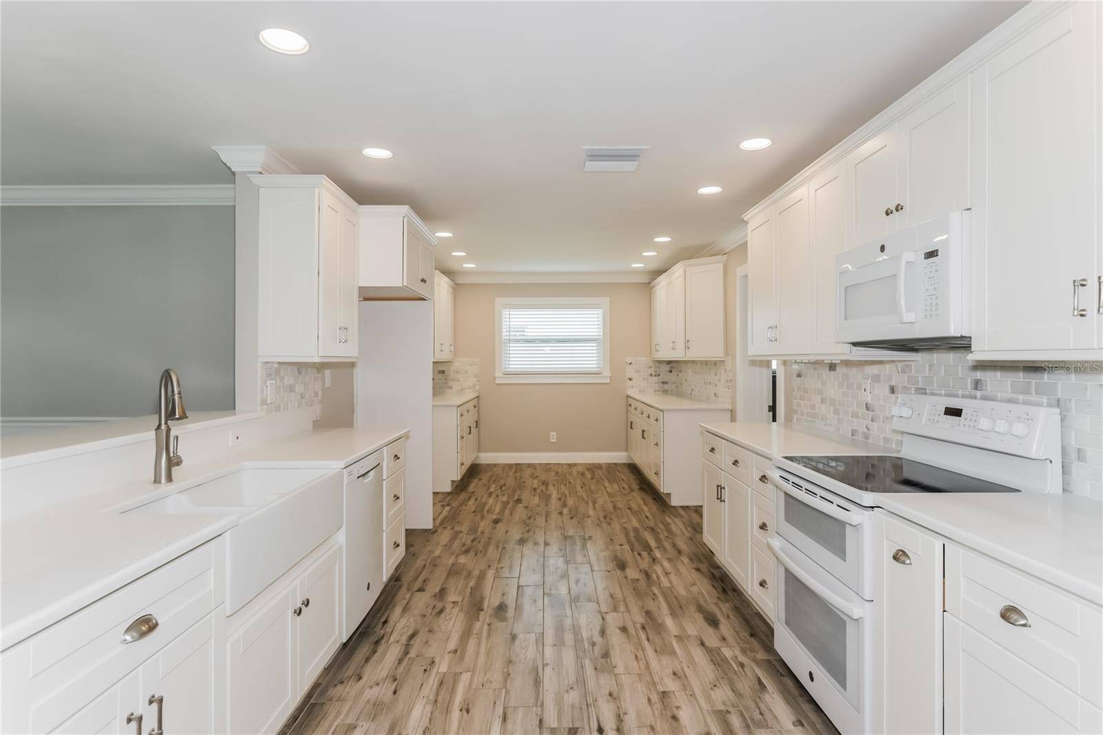 Brandon, FL 33510,215 CRANBERRY LN