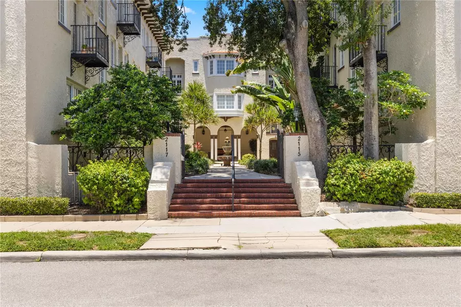 2117 W DEKLE AVE #B1, Tampa, FL 33606