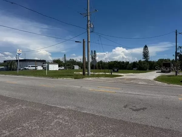 203 1ST ST NW, Ruskin, FL 33570